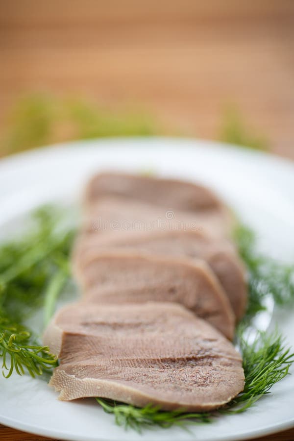 Gekochte Rinderzunge — Rezepte Suchen