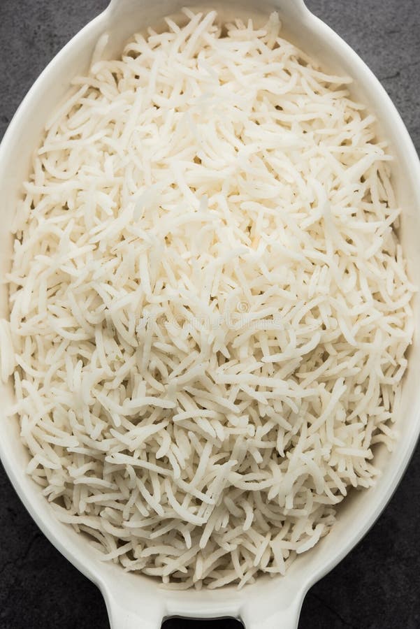 Gekochter Indischer Basmati-Reis Diente In Einer Schale Stockfoto ...