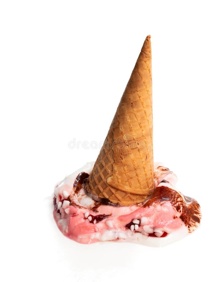 Gelato di fusione isolato su bianco fotografia stock Gelato di fusione isolato su bianco fotografia stock