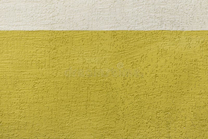 Gelbe, lebendige Farbe harte Wand abstrakte Muster zwei Farben und weißer Putz Rinde Käfer Textur Hintergrund.