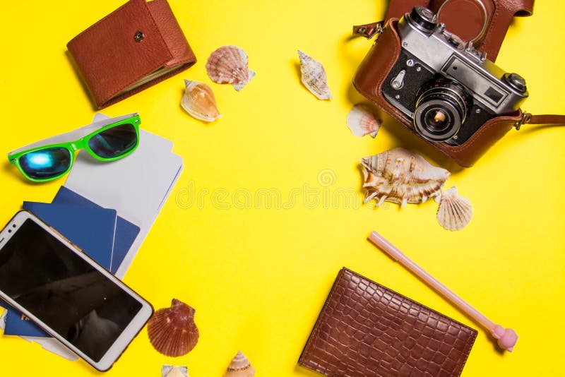 Gelber heller Hintergrund mit Seedekor stockfoto Gelber heller Hintergrund mit Seedekor stockfoto