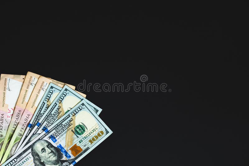 Geld op zwarte achtergrond Achtergrond met ruimte voor tekst Om meer valentijnskaartenelementen te zien, te bezoeken gelieve mijn stock afbeelding Geld op zwarte achtergrond Achtergrond met ruimte voor tekst Om meer valentijnskaartenelementen te zien, te bezoeken gelieve mijn stock afbeelding