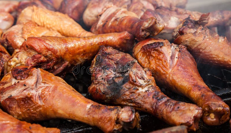 Geldstrafe gegrillte Truthahnbeine lizenzfreie stockfotografie