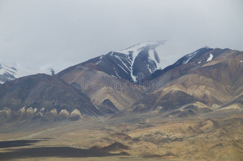 Glaciar e neve no Monte Altun Tagh imagem de stock royalty free