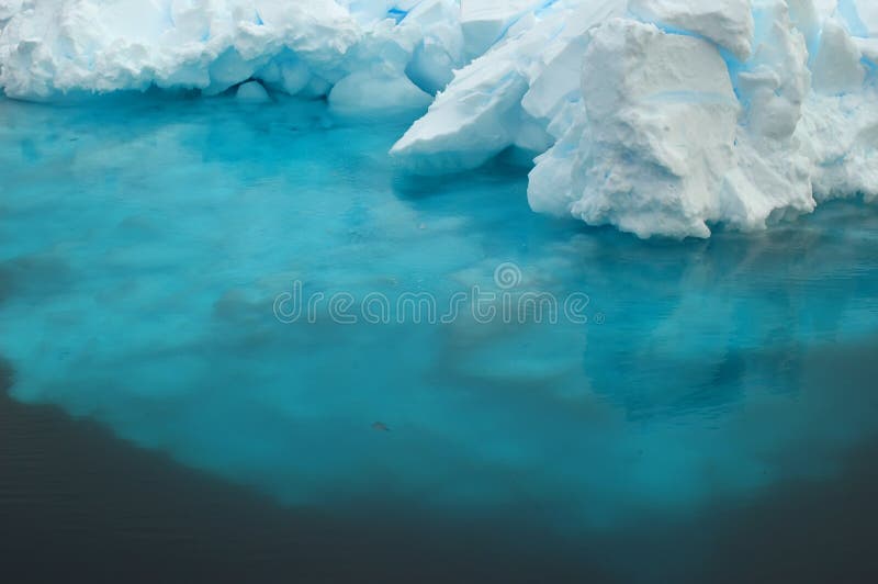 Gelo subaquático