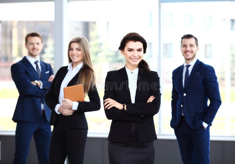 Gelukkig glimlachend commercieel team stock foto Gelukkig glimlachend commercieel team stock foto