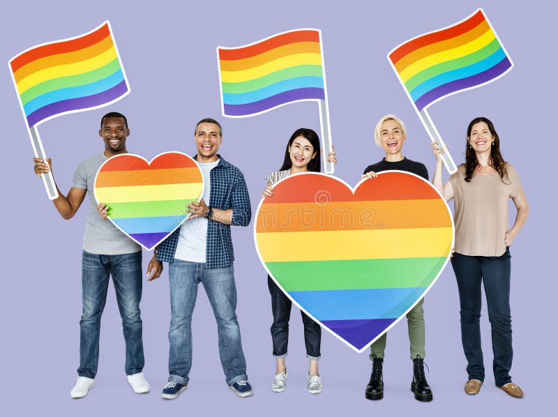 Gelukkige diverse mensen die lgbt harten houden royalty-vrije stock fotografie Gelukkige diverse mensen die lgbt harten houden royalty-vrije stock fotografie