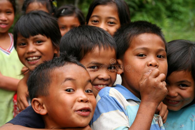 Gelukkige kinderen stock afbeelding Gelukkige kinderen stock afbeelding