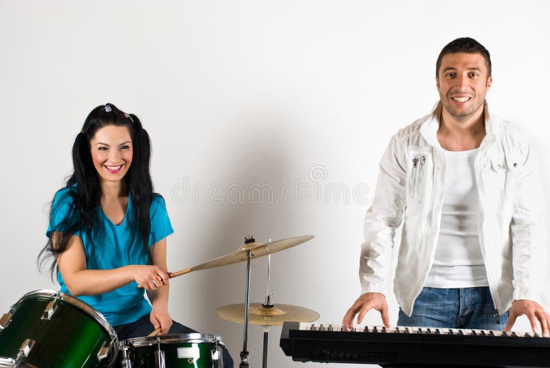 Gelukkige muzikale band royalty-vrije stock foto's Gelukkige muzikale band royalty-vrije stock foto's