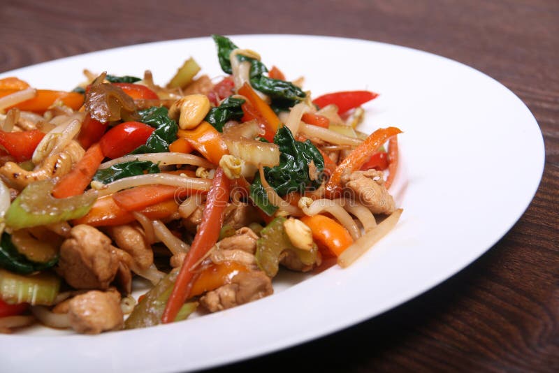 Gemüse und Huhnsauté stockfoto Gemüse und Huhnsauté stockfoto