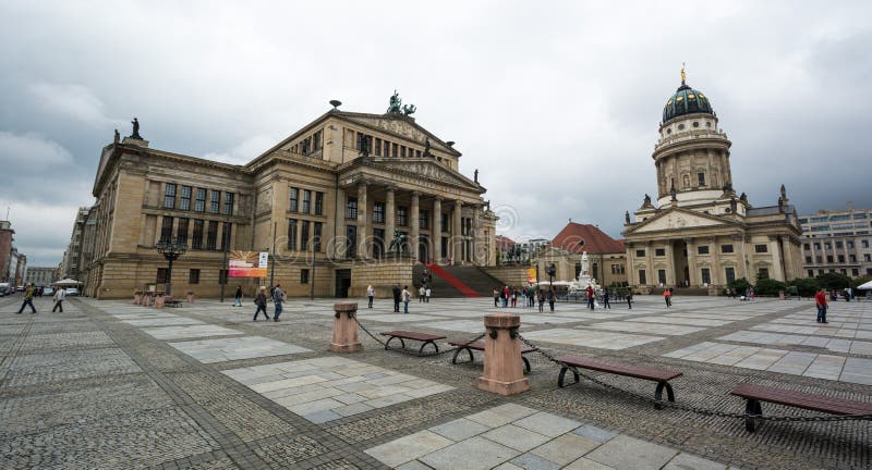 Gendarmenmarkt Berlín imágenes de archivo libres de regalías Gendarmenmarkt Berlín imágenes de archivo libres de regalías