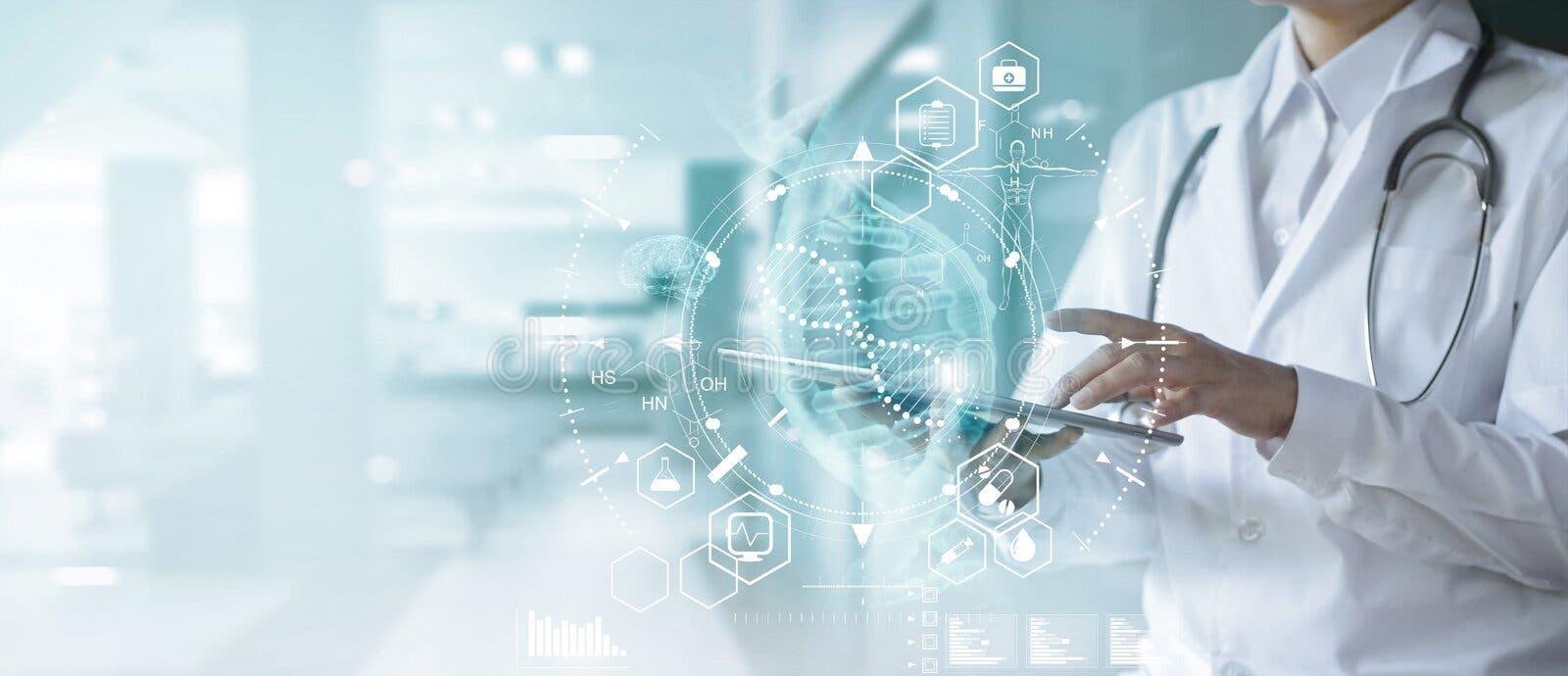 Geneeskunde arts wat betreft elektronisch medisch dossier op tablet DNA Digitale gezondheidszorg en netwerkverbinding op hologram Geneeskunde arts wat betreft elektronisch medisch dossier op tablet DNA Digitale gezondheidszorg en netwerkverbinding op hologram