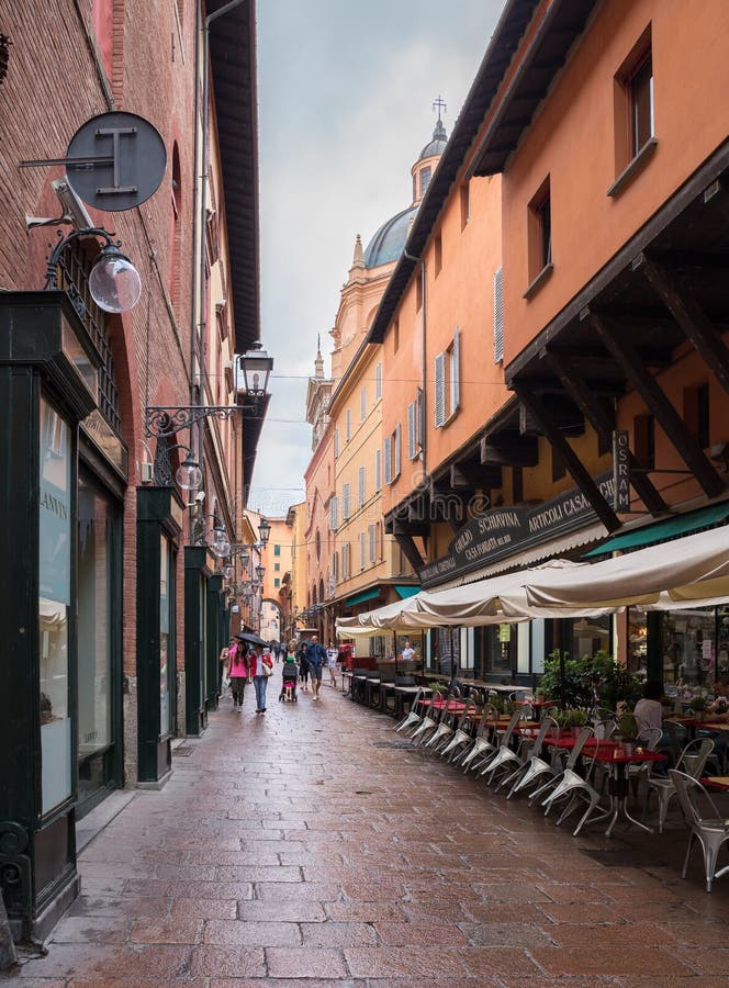 General View of the Downtown Streets Bologna Italy Editorial Stock Image Image of building