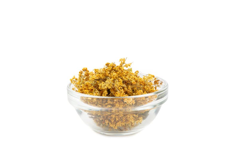 Sortarea de plante aromatice uscate și de ceai de bace izolat pe fond alb. concept petrecere de ceai. plante medicinale. selherbsalternative medicinelinden calendula cornflowers marigold tansy tea.