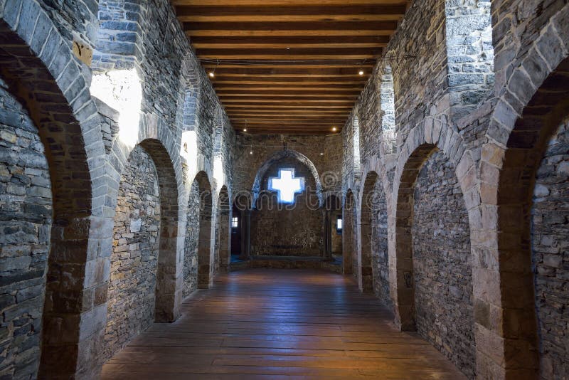 GENT, BELGIË - DECEMBER 05 2016 - Binnenland van het Middeleeuwse Gravensteen-Kasteel in Gent, België stock fotografie GENT, BELGIË - DECEMBER 05 2016 - Binnenland van het Middeleeuwse Gravensteen-Kasteel in Gent, België stock fotografie