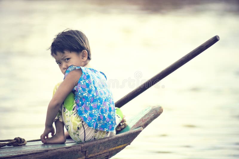Gente de Camboya. Lago sap de Tonle fotografía de archivo libre de regalías Gente de Camboya. Lago sap de Tonle fotografía de archivo libre de regalías