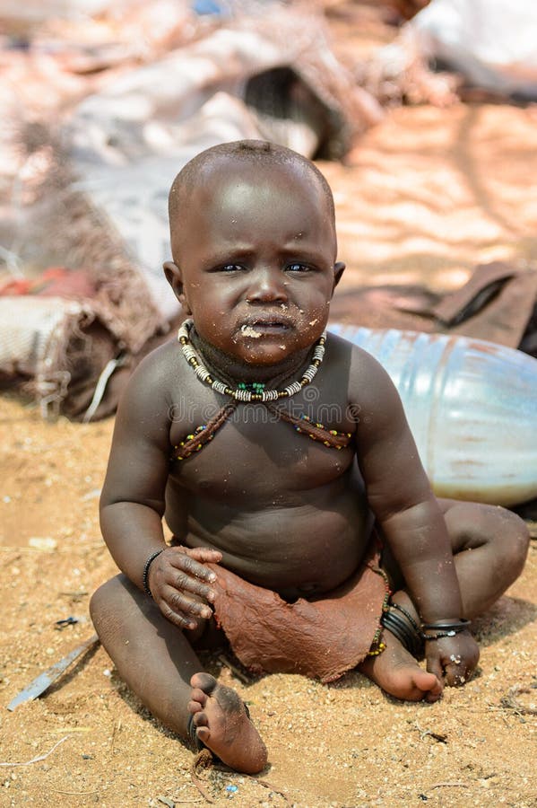 Gente de la tribu de Himba imagen editorial. Imagen de persona 105842675