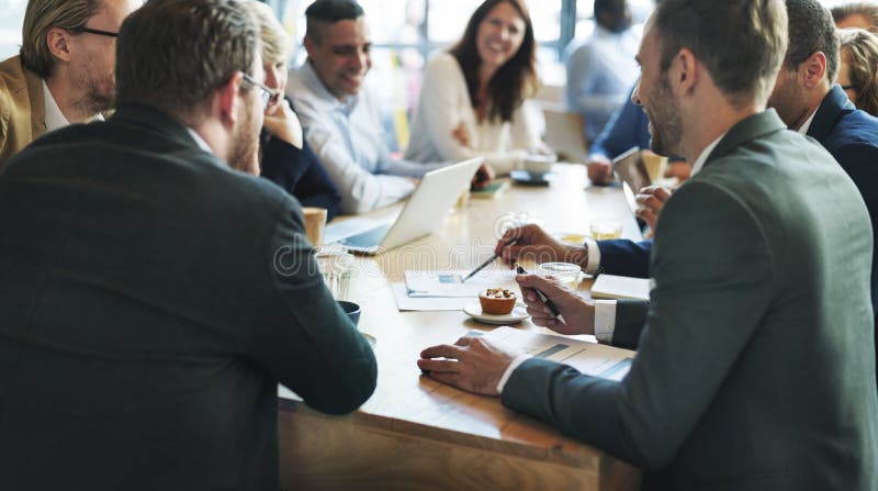 Gente di affari che incontra concetto corporativo di discussione di conferenza fotografie stock