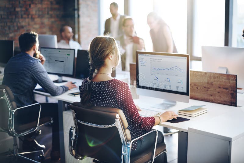 Gente di affari di analisi di finanza di crescita di concetto di pensiero di successo immagini stock