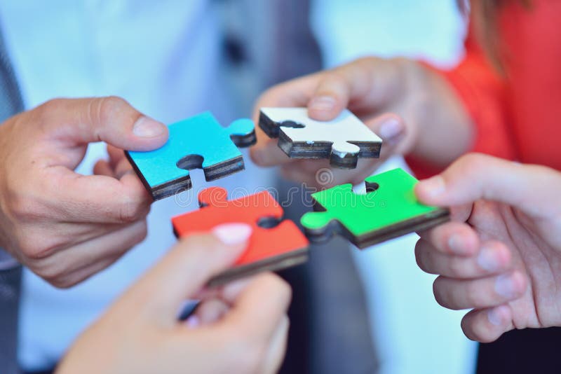 Gente di affari di collaborazione Team Concept del puzzle immagine stock libera da diritti