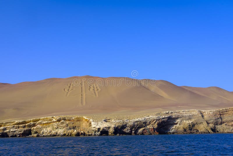 CANDELABROS, ISLAS BALLESTAS, PERÚ Foto de archivo Imagen de playa