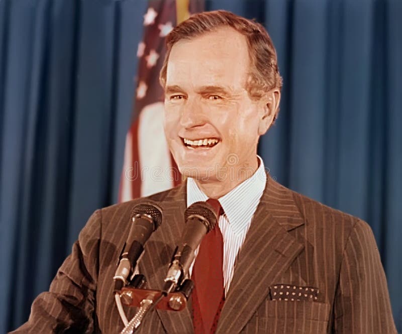 41ST PRESIDENT OF THE USA GEORGE BUSH FISTS AT PRESS CONFERENCE PUBLICITY PHOTO 