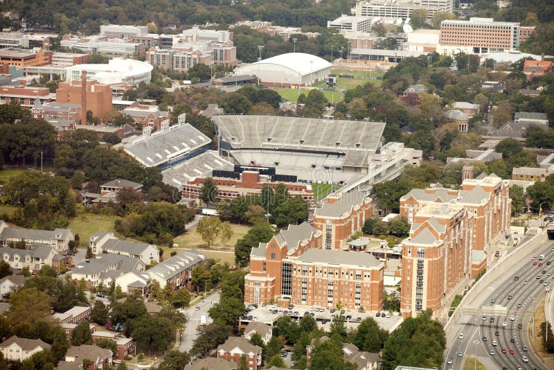 Georgia Institute of Technology e Bobby Dodd Stadium immagine stock Georgia Institute of Technology e Bobby Dodd Stadium immagine stock