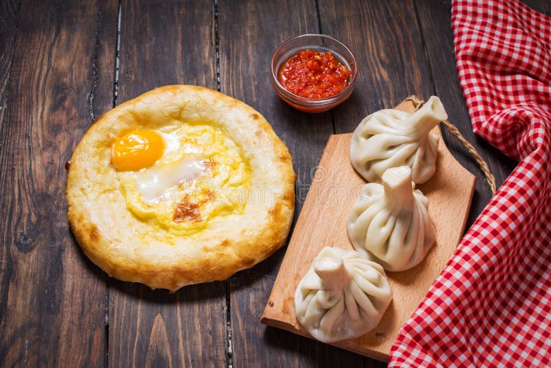 Хинкали и хачапури