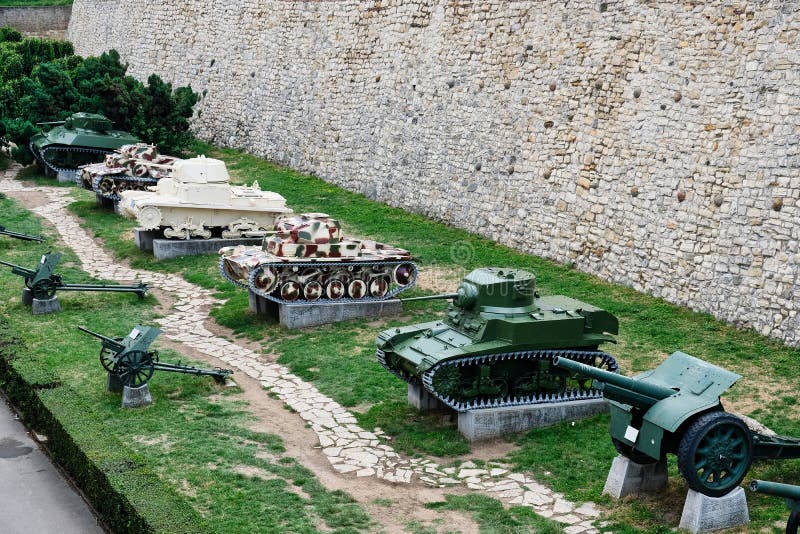 Gepantserde Tanks, het Militaire Museum van Belgrado, Servië royalty-vrije stock afbeelding Gepantserde Tanks, het Militaire Museum van Belgrado, Servië royalty-vrije stock afbeelding