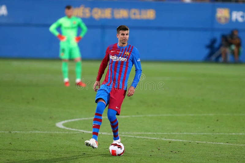 Gerard Pique Plays at the Copa Del Rey Final Match between Sevilla FC and  FC Barcelona Editorial Photography - Image of plays, stadium: 200936022