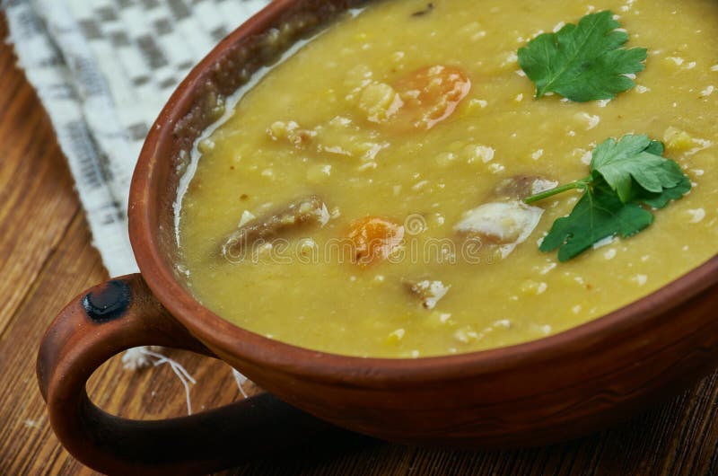 German Split Pea Soup stock image. Image of green, ceramic 114124607