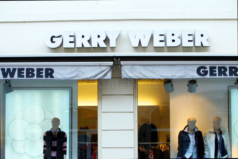 Tropisch vertraging gemiddelde Gerry Weber store editorial stock image. Image of company - 46147439