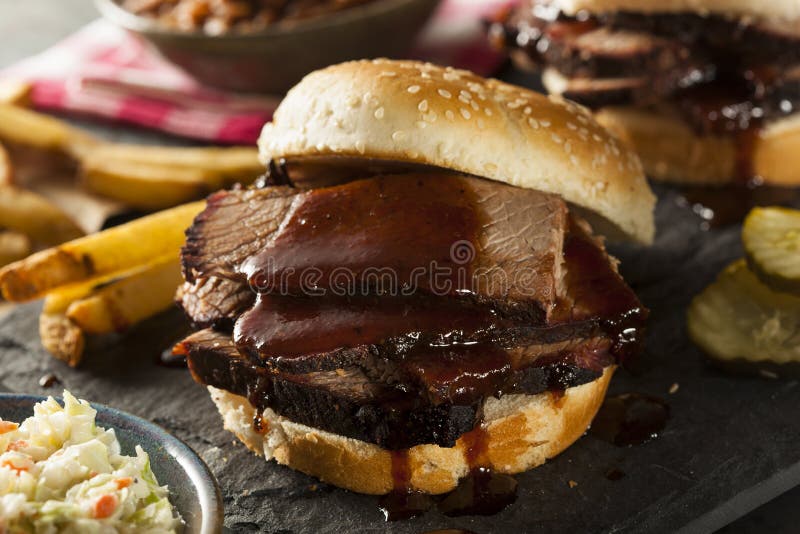 Geräuchertes Grill-Bruststück-Sandwich stockfotos Geräuchertes Grill-Bruststück-Sandwich stockfotos