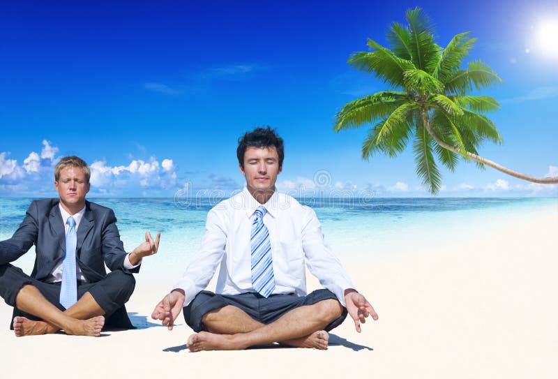 Geschäfts-Meditations-Sommer-Freizeit-Strand-Konzept