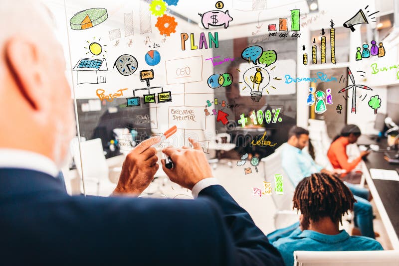 Geschäftsleute arbeiten als Teamwork und Partner an einem neuen kreativen Projekt stockfotografie