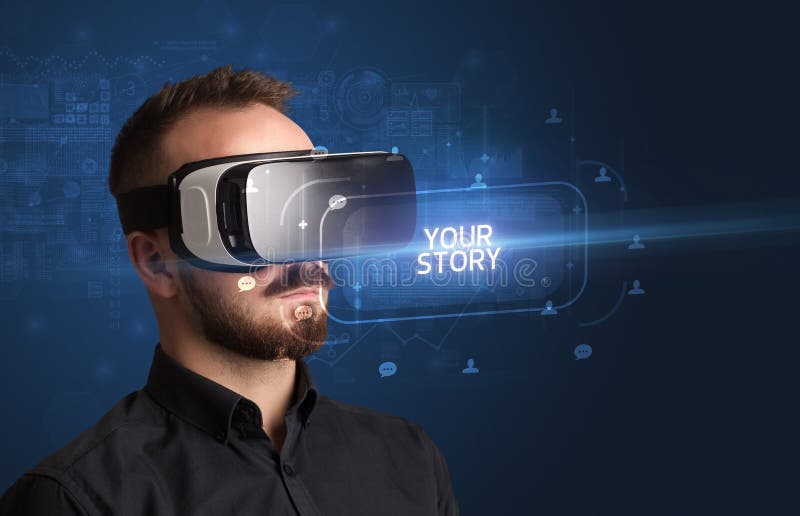 Geschäftsmann mit Blick auf Virtual Reality Brillen Social Media-Konzept lizenzfreies stockbild