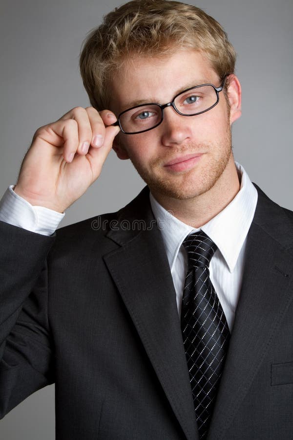 Geschäftsmann-tragende Gläser
