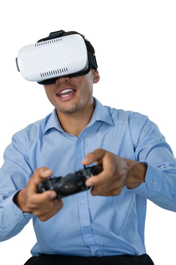 Geschäftsmann tragende vr Gläser beim Spielen des Videospiels