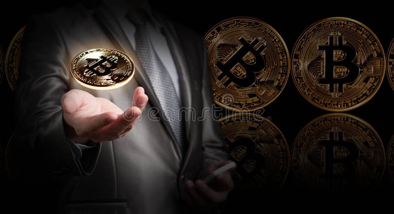 Geschäftsmanngriff bitcoin, Schlüsselwährung begrifflich, neue Klassen
