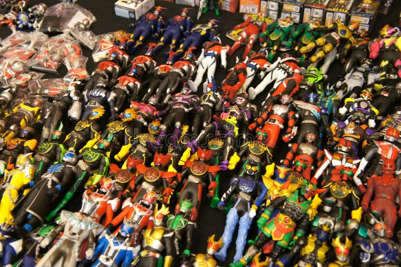 Geselecteerd geconcentreerd op het fictieve cijfer van de karakteractie van Japanse populaire reeks KAMEN RIDER royalty-vrije stock afbeelding Geselecteerd geconcentreerd op het fictieve cijfer van de karakteractie van Japanse populaire reeks KAMEN RIDER royalty-vrije stock afbeelding