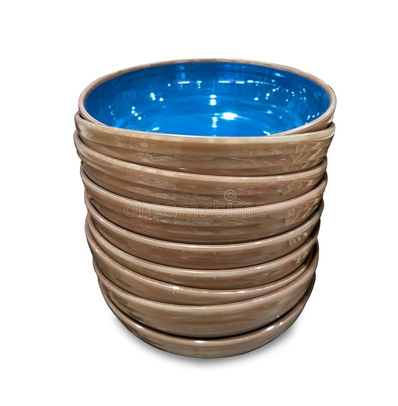 Gestapeld ceramisch aardewerk geïsoleerd op witte achtergrond stock afbeelding Gestapeld ceramisch aardewerk geïsoleerd op witte achtergrond stock afbeelding