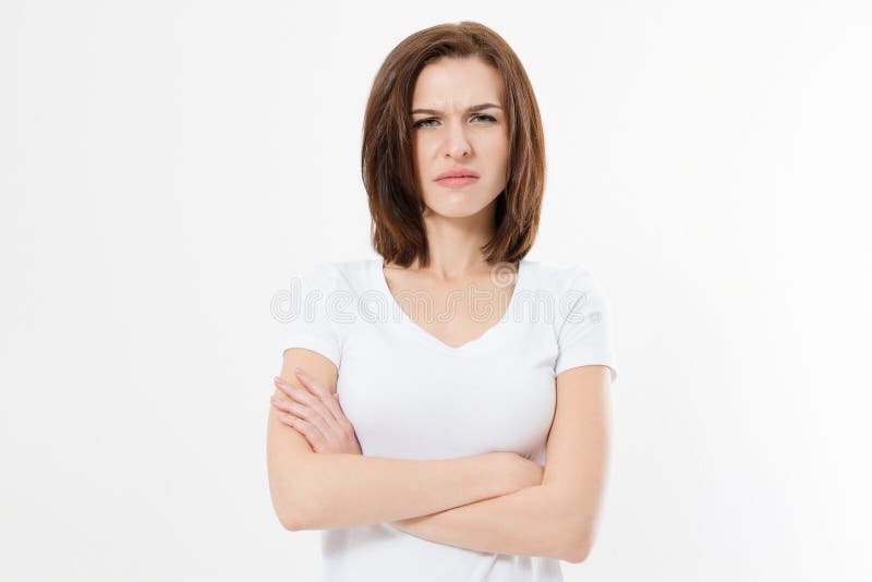 Gestörtes und verärgertes Mädchen im weißen leeren T-Shirt lokalisiert auf weißem Hintergrund Traurig und Wahnsinnige mit den gek