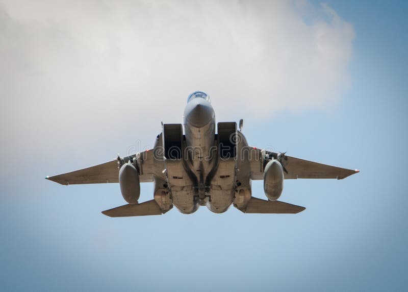 Getto F15 in volo fotografie stock libere da diritti Getto F15 in volo fotografie stock libere da diritti