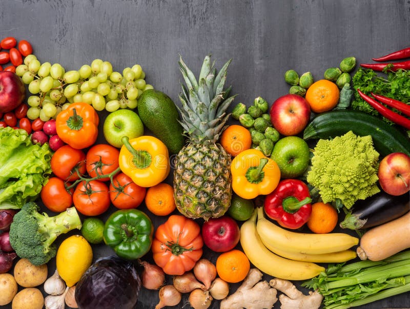Gezonde het eten ingrediënten: verse groenten, vruchten en superfood Voeding, dieet, het concept van het veganistvoedsel royalty-vrije stock foto's Gezonde het eten ingrediënten: verse groenten, vruchten en superfood Voeding, dieet, het concept van het veganistvoedsel royalty-vrije stock foto's