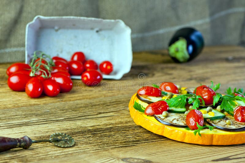 Gezonde plantaardige pizza royalty-vrije stock fotografie Gezonde plantaardige pizza royalty-vrije stock fotografie