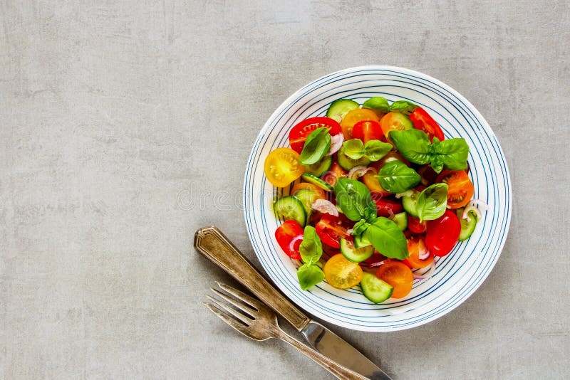 Gezonde Saladeplaat stock afbeelding Gezonde Saladeplaat stock afbeelding