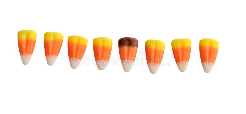 Halloween Candy Corn geïsoleerd op stock fotografie