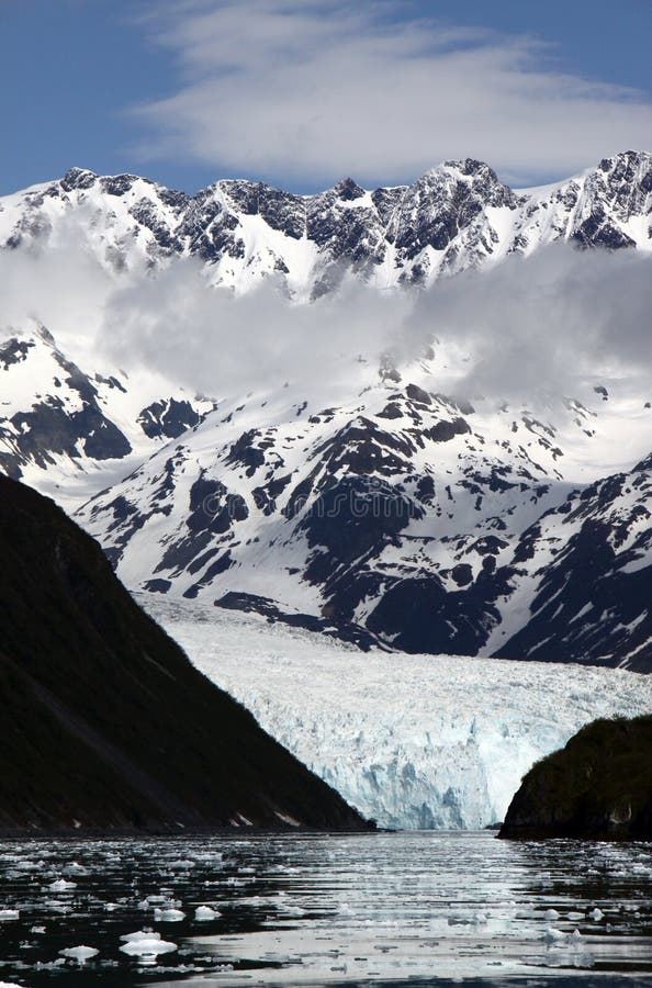 Ghiacciaio - ghiacciaio di Aialak nei fiordi di Kenai
