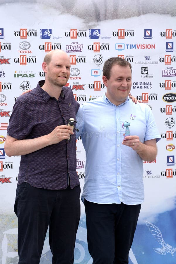Giffoni Valle Piana, SA, Italië - 22 juli 2019 : Will Becher en Richard Phelan directeuren van: ' Shaun the Sheep royalty-vrije stock fotografie Giffoni Valle Piana, SA, Italië - 22 juli 2019 : Will Becher en Richard Phelan directeuren van: ' Shaun the Sheep royalty-vrije stock fotografie
