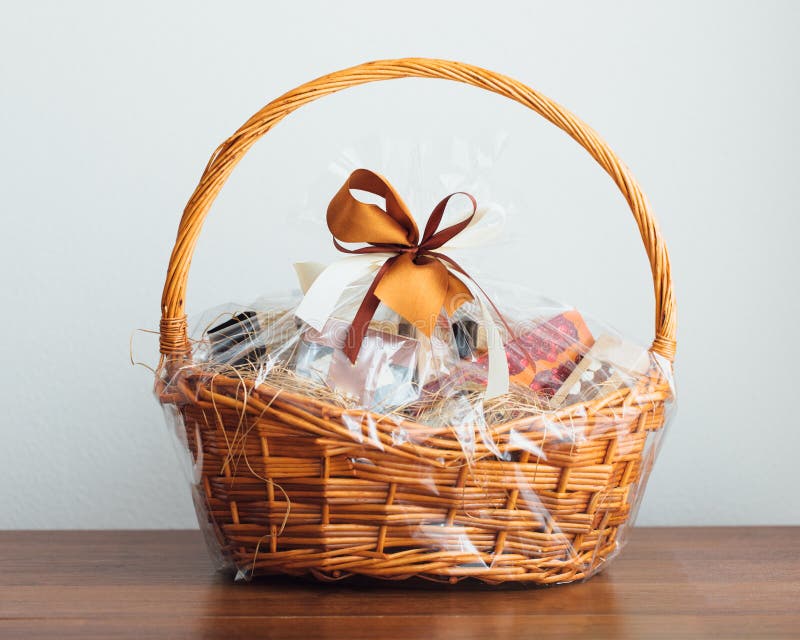 giving gift baskets